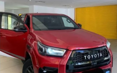 Toyota Hilux 2.8 GR Sport 204 ps 2023