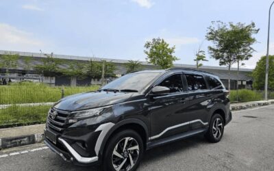 2022 TOYOTA RUSH 1.5 S (AT) 7 SEAT MPV / FULL BODY KIT / HIGH SPEC / LEATHER SEATS / 360′ CAMERA / TOUCH SCREEN PLAYER  / LOW MILEAGE/ PERFECT CONDITION LIKE NEW