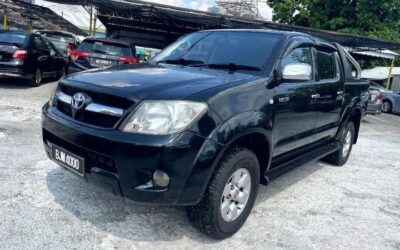Toyota Hilux 2.5 G (A) Dual Cab Pickup Truck  4X4 2007