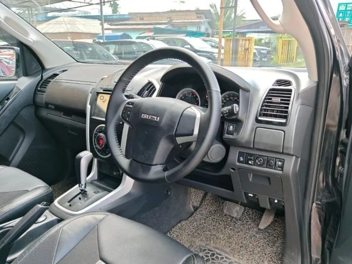 WhatsApp Image 2024-10-01 at 10.12.34 PM (7)