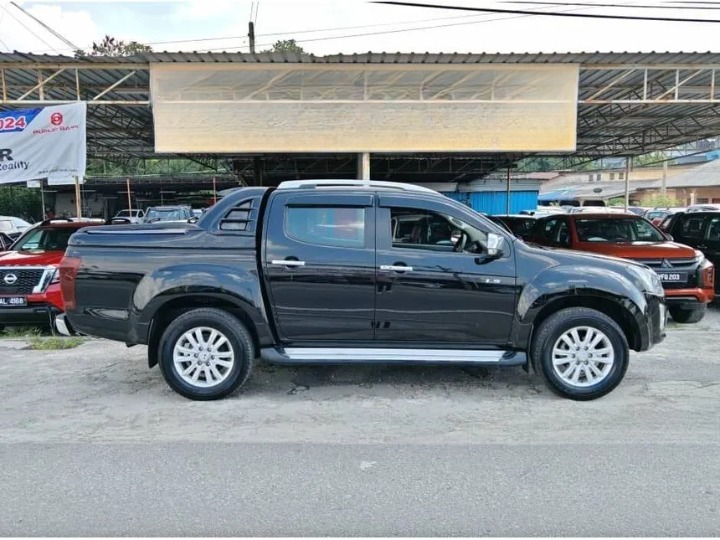 WhatsApp Image 2024-10-01 at 10.12.35 PM (1)