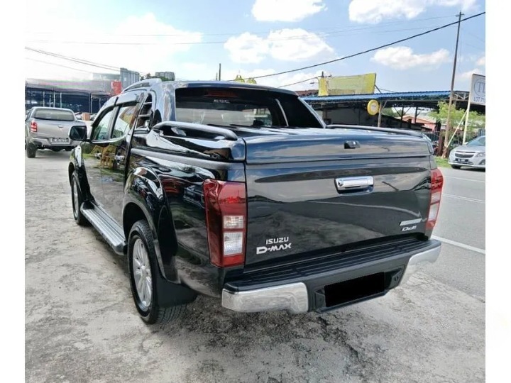 WhatsApp Image 2024-10-01 at 10.12.35 PM (8)