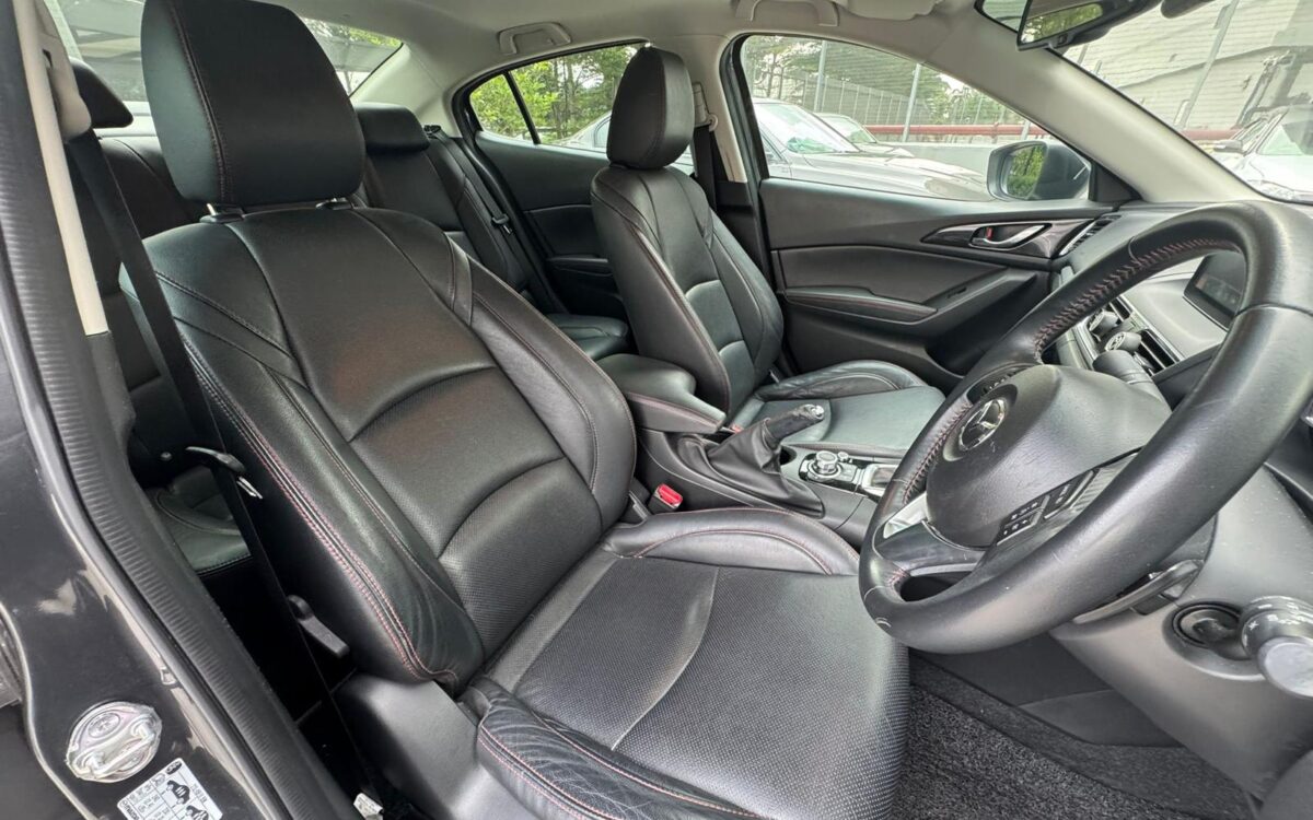 MAZDA 3 2015 (7)