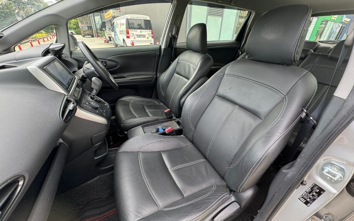 WhatsApp Image 2024-12-13 at 10.30.50 PM