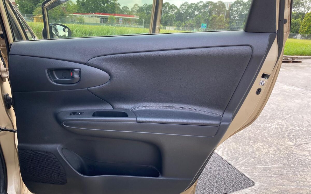 WhatsApp Image 2024-12-17 at 8.00.45 PM