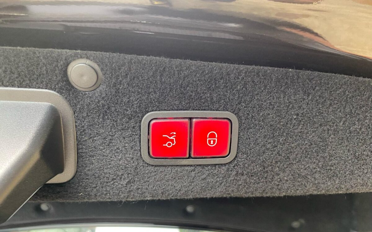 1 (47)