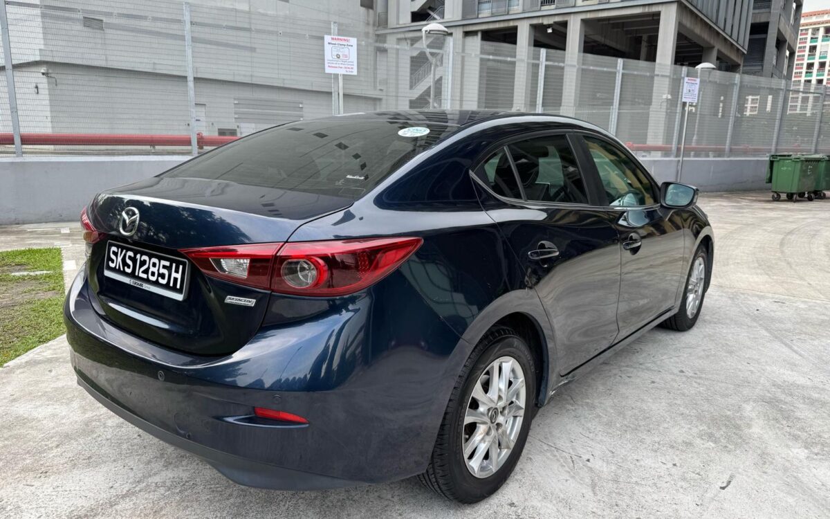 Mazda 3 (3)
