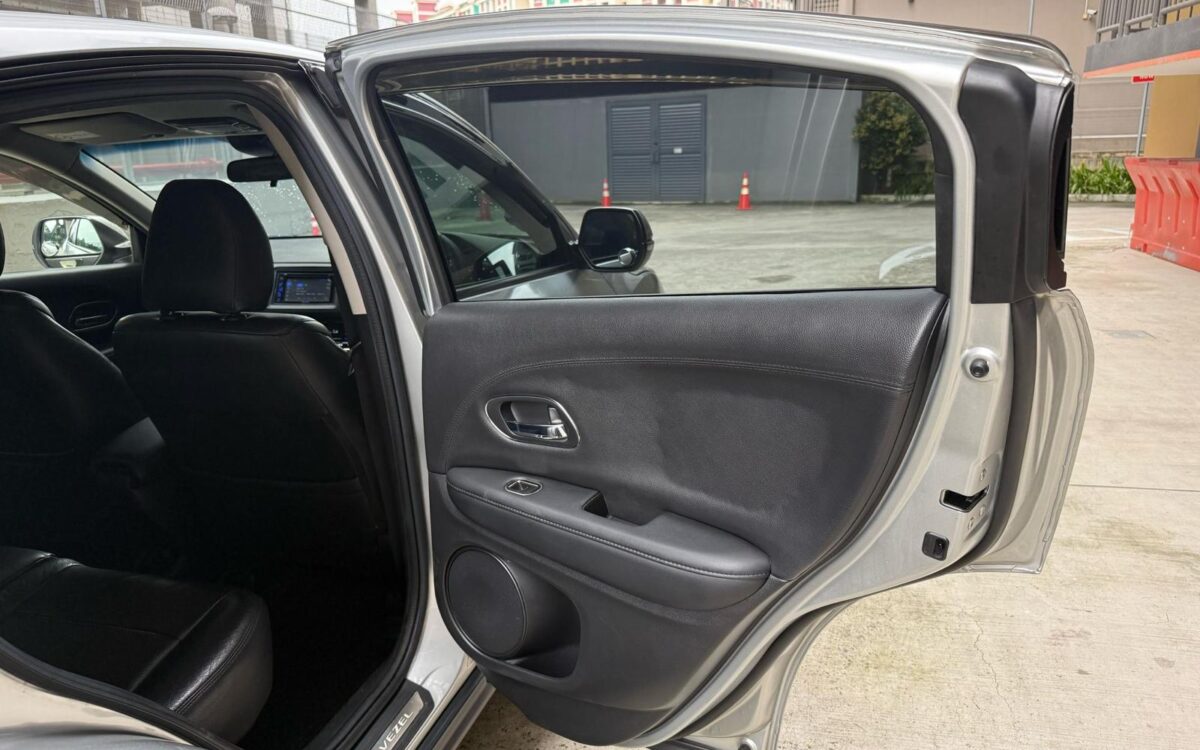 WhatsApp Image 2025-04-28 at 10.20.29 PM