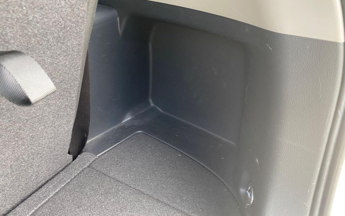 WhatsApp Image 2025-05-21 at 10.39.47 PM (4)