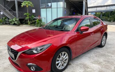 2015 Mazda 3 1.5L Deluxe. Sunroof